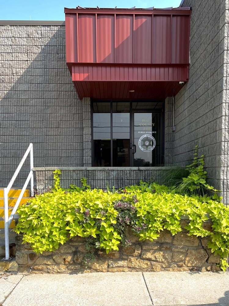 Entrance to the Polk County Sheriff's Office